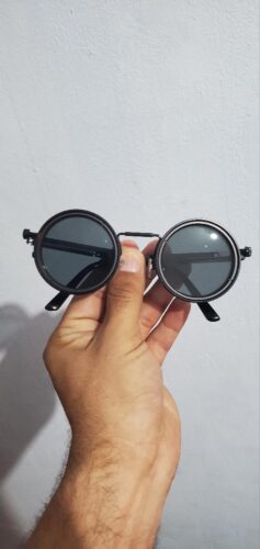 Fashionable Adjustable Sunglasses: Suitable for retro punk parties, sunshade, sun protection and festivals like Easter, graduation season, Halloween and Christmas. With aluminum-magnesium lenses, alloy frames, a glasses case and a lens cloth. photo review